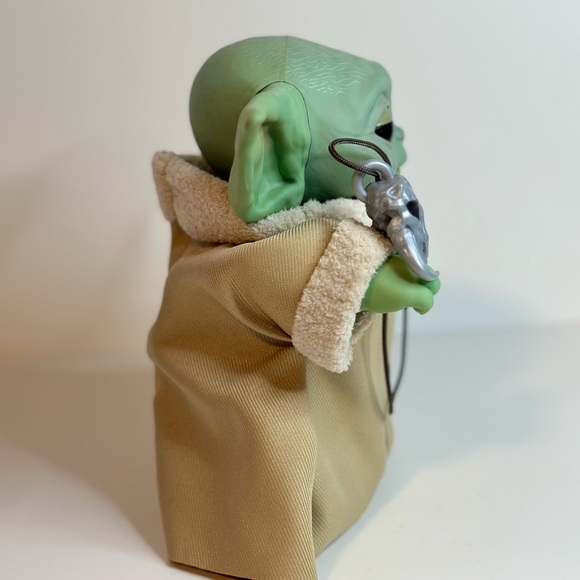 Star Wars Mandalorian Baby Yoda Grogu The Child Animatronic Toy Works - Picture 6 of 12
